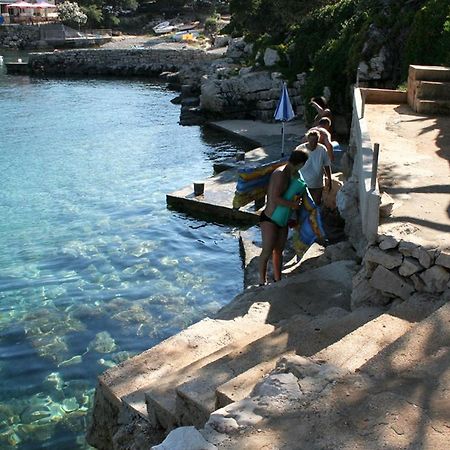 Apartments By The Sea Cove Zarace - Gdinj, Hvar - 4598 Εξωτερικό φωτογραφία