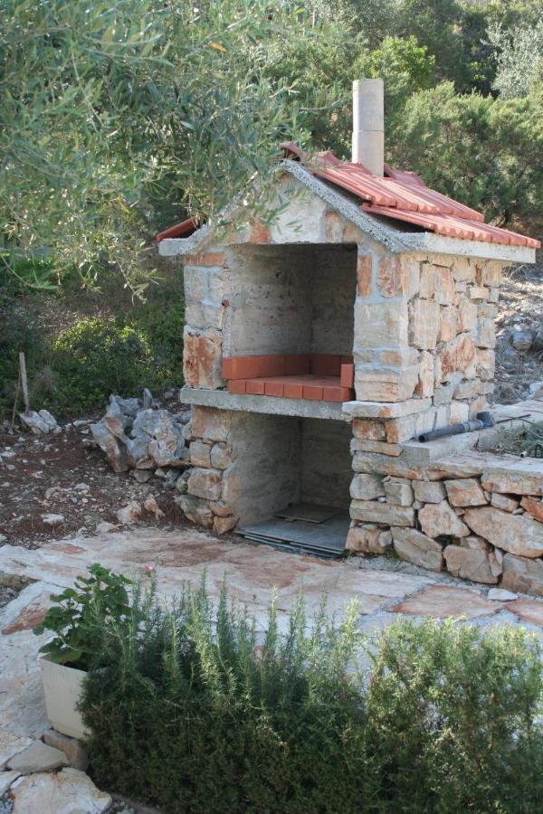 Apartments By The Sea Cove Zarace - Gdinj, Hvar - 4598 Εξωτερικό φωτογραφία