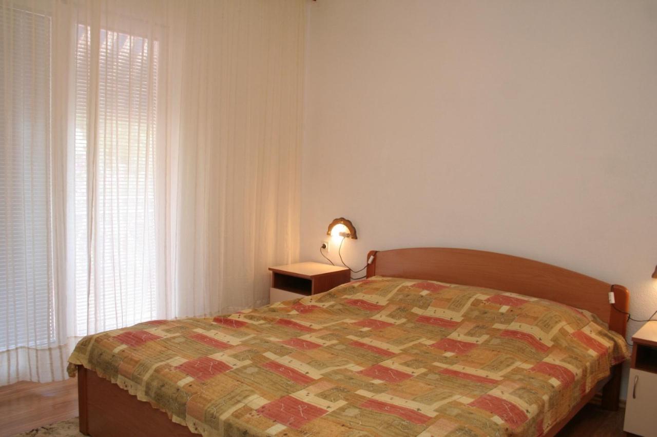 Apartments By The Sea Cove Zarace - Gdinj, Hvar - 4598 Εξωτερικό φωτογραφία